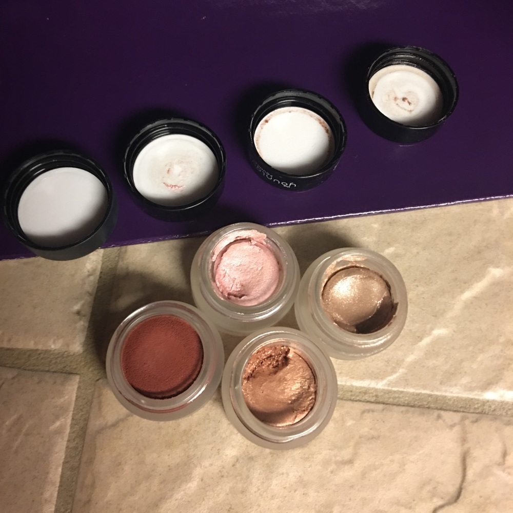 Younique splurge shadows